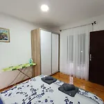דירה Entire House Floor - 2-bedroom Cozy & Peaceful *